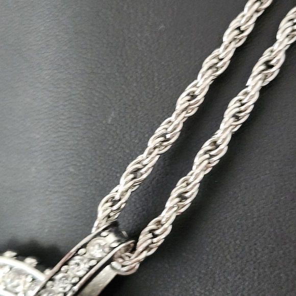 Paparazzi Razzle Dazzle Rhinestone Necklace Choker Length Lead-Free Nickle-Free - Picture 4 of 8